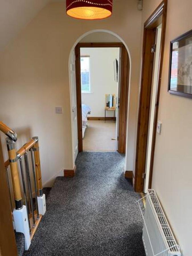 Holbeck Garden Villa Barrow-in-Furness Екстериор снимка